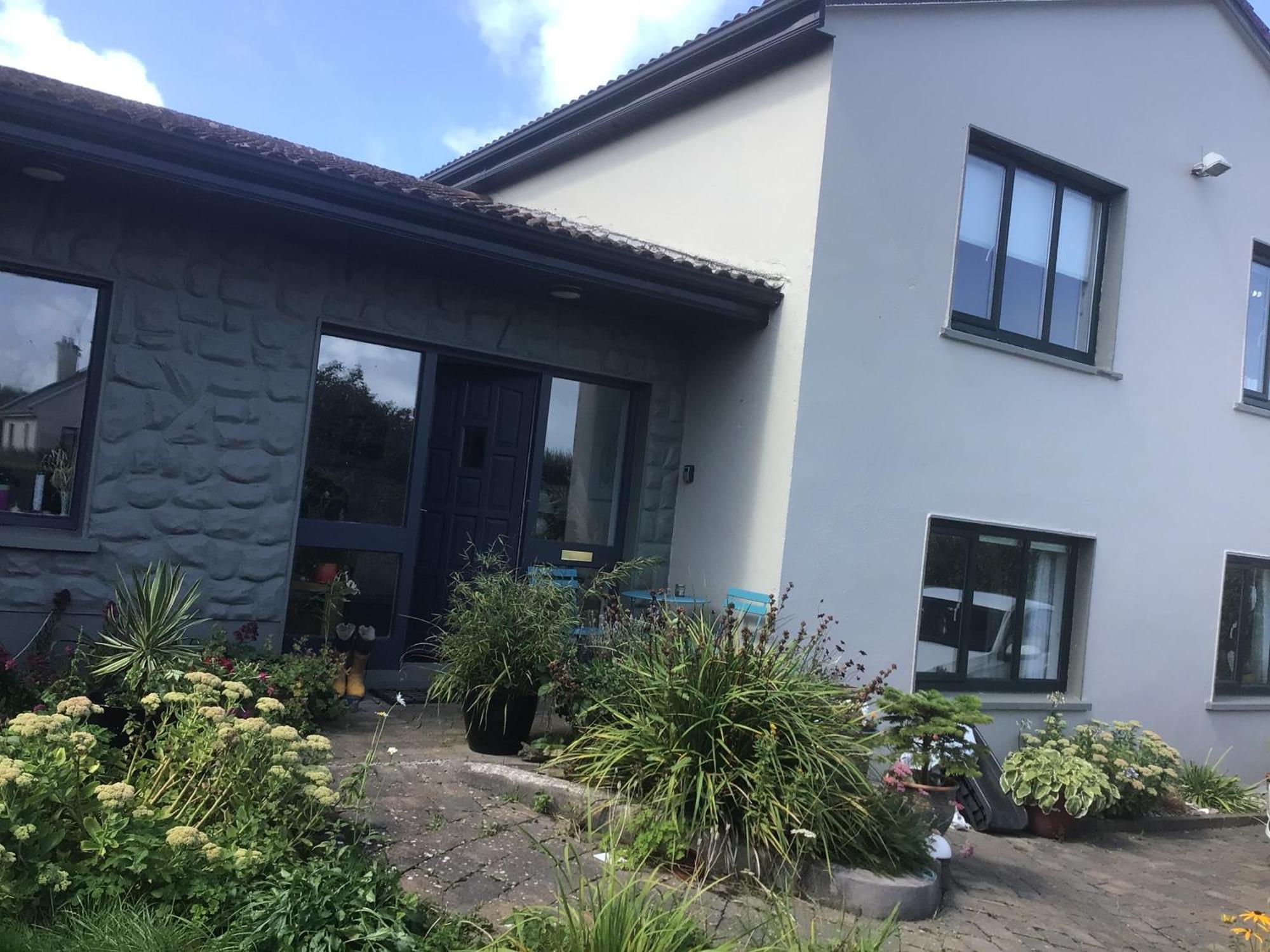 Cosy Apartment Milltown Malbay Exterior foto